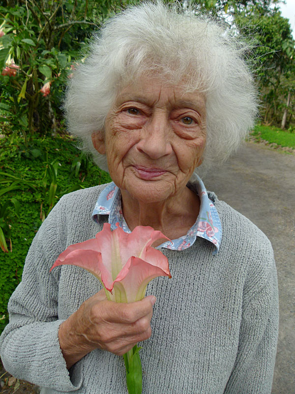 wandaflower.jpg