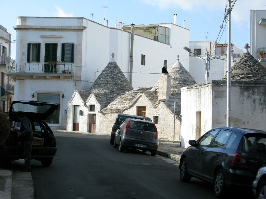 A town of 1,000 Trullis