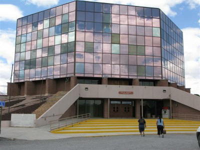 Dine College 